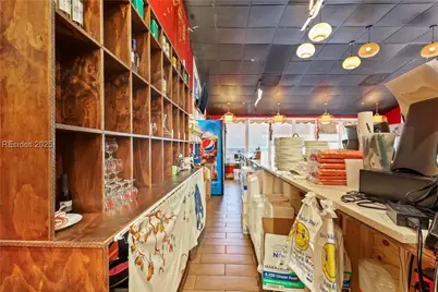 811 William Hilton Parkway, Hilton Head Island, SC 29928 - Photo 8