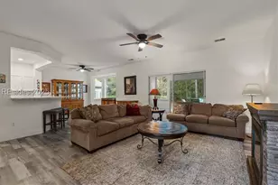 61 Hampton Cir, Bluffton, SC 29909 - Photo 6