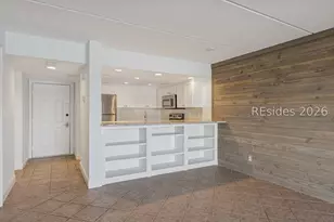 100 Helmsman Way, Hilton Head Island, SC 29928 - Photo 10