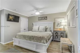 40 Folly Field Rd, Hilton Head Island, SC 29928 - Photo 2