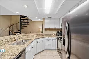 13 Harbourside Ln, Hilton Head Island, SC 29928 - Photo 16