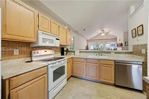 30 Valencia Dr, Hilton Head Island, SC 29928 - Photo 10