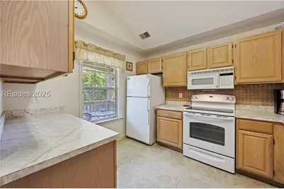 30 Valencia Drive #7B, Hilton Head Island, SC 29928 - Photo 8