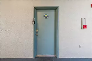 663 William Hilton Pkwy, Hilton Head Island, SC 29928 - Photo 4