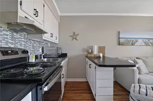 40 Folly Field Rd, Hilton Head Island, SC 29928 - Photo 16