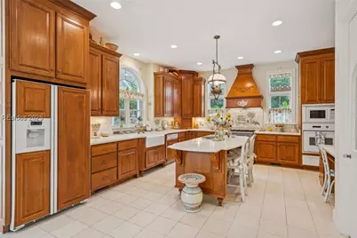 4 Saint Johns Place, Hilton Head Island, SC 29928 - Photo 10