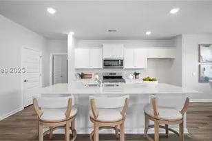 713 Sanctuary Dr, Ridgeland, SC 29936 - Photo 2