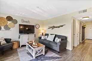 40 Folly Field Rd, Hilton Head Island, SC 29928 - Photo 18