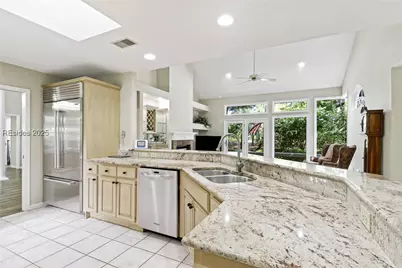 17 Dahlgren Lane, Hilton Head Island, SC 29928 - Photo 14
