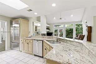 17 Dahlgren Ln, Hilton Head Island, SC 29928 - Photo 14