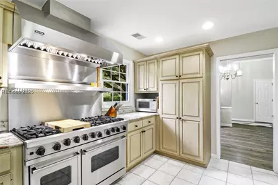 17 Dahlgren Lane, Hilton Head Island, SC 29928 - Photo 12