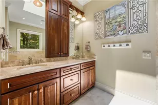 1 Manchester Ct, Bluffton, SC 29910 - Photo 14