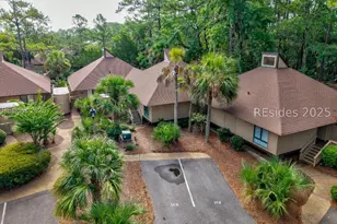112 Devils Elbow Ln, Hilton Head Island, SC 29926 - Photo 2