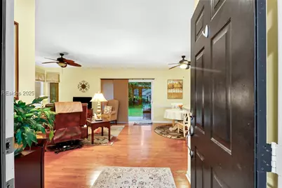 53 Hampton Circle, Bluffton, SC 29909 - Photo 2