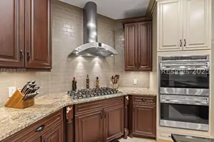 25 Long Brow Rd, Hilton Head Island, SC 29928 - Photo 20