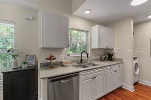 71 Summerfield Ct, Hilton Head Island, SC 29926 - Photo 10