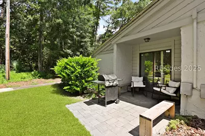 96 Mathews Drive #34, Hilton Head Island, SC 29926 - Photo 2