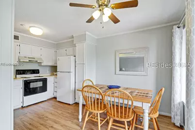 40 Folly Field Road #224, Hilton Head Island, SC 29928 - Photo 8