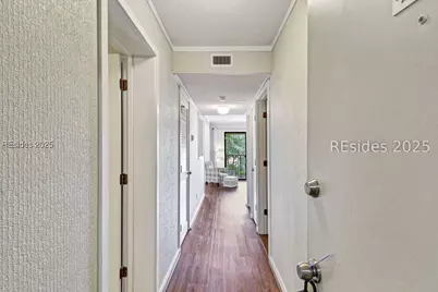 40 Folly Field Road #224, Hilton Head Island, SC 29928 - Photo 2