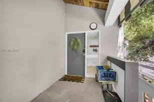 137 Cordillo Pkwy, Hilton Head Island, SC 29928 - Photo 2