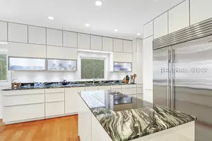 2 Long Marsh Ln, Hilton Head Island, SC 29928 - Photo 10