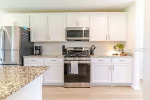 229 Founders Walk, Bluffton, SC 29910 - Photo 6