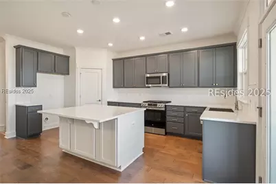 413 Parkside Commons, Bluffton, SC 29910 - Photo 8