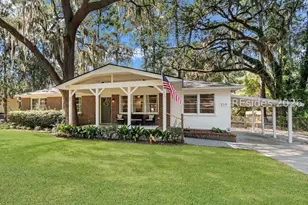 510 Center Dr, Beaufort, SC 29902 - Photo 1