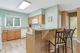 55 Bareclona Rd, Hilton Head Island, SC 29928 - Photo 12