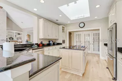 21 Strawberry Hill Road, Hilton Head Island, SC 29928 - Photo 16