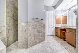 33 N Port Royal Dr, Hilton Head Island, SC 29928 - Photo 36