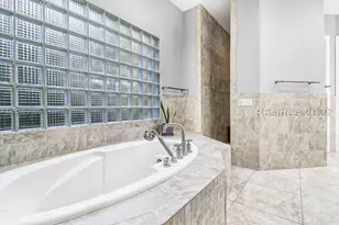 33 N Port Royal Dr, Hilton Head Island, SC 29928 - Photo 34