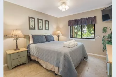 40 Folly Field Road #B4, Hilton Head Island, SC 29928 - Photo 16