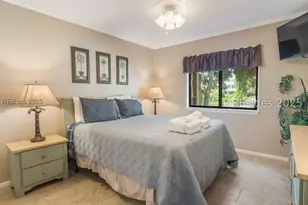 40 Folly Field Rd, Hilton Head Island, SC 29928 - Photo 16