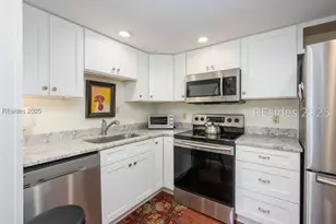 300 Woodhaven Dr, Hilton Head Island, SC 29928 - Photo 16