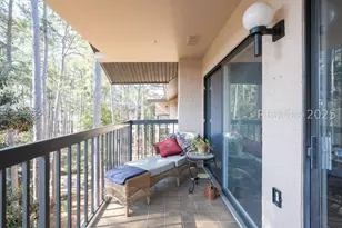 300 Woodhaven Dr, Hilton Head Island, SC 29928 - Photo 4