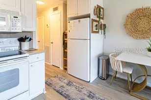 40 Folly Field Rd, Hilton Head Island, SC 29928 - Photo 20