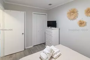 40 Folly Field Rd, Hilton Head Island, SC 29928 - Photo 4