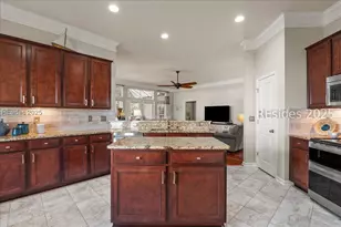 18 Greatwood Dr, Bluffton, SC 29910 - Photo 6