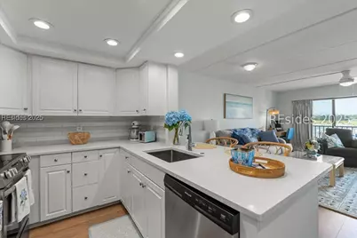 100 Helmsman Way #214, Hilton Head Island, SC 29928 - Photo 2