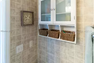 40 Folly Field Rd, Hilton Head Island, SC 29928 - Photo 16