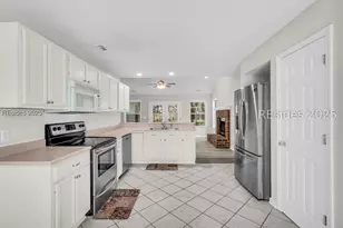 16 Le Moyne Dr, Beaufort, SC 29907 - Photo 24