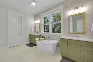 2 Oldfield Village Rd, Bluffton, SC 29909 - Photo 10