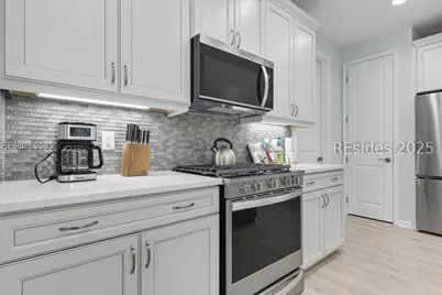 215 Tropics Avenue, Hardeeville, SC 29927 - Photo 10