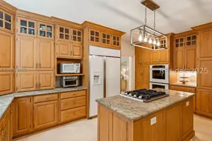 66 Timber Ln, Hilton Head Island, SC 29926 - Photo 18