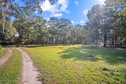 120 Meadow Drive, Bluffton, SC 29910 - Photo 12