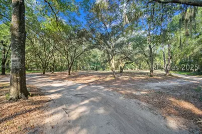 120 Meadow Drive, Bluffton, SC 29910 - Photo 4