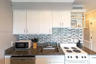 40 Folly Field Rd, Hilton Head Island, SC 29928 - Photo 8