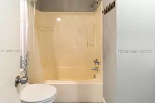 40 Folly Field Rd, Hilton Head Island, SC 29928 - Photo 26