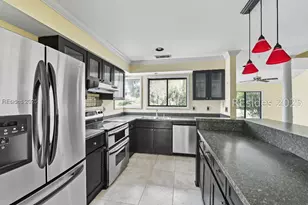22 Stable Gate Rd, Hilton Head Island, SC 29926 - Photo 12